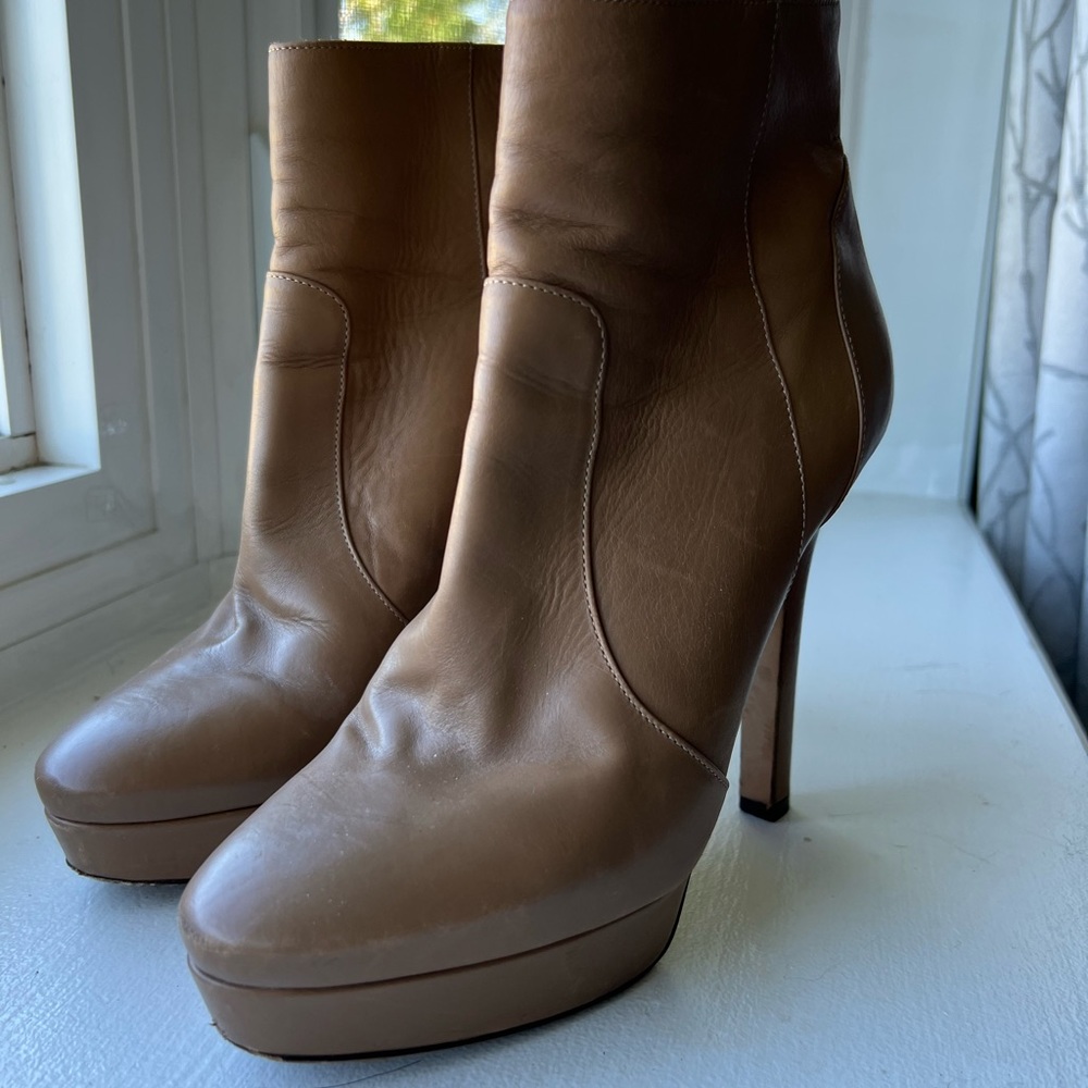 Jimmy Choo Beige 4” booties